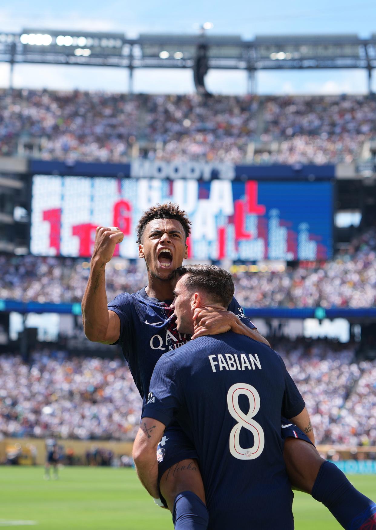 巴黎圣日耳曼内部会议纪要流出——清晨复出首秀;德国杯使命明确;年轻球员得到机会的简单介绍 巴黎圣日耳曼内部会议纪要流出——清晨复出首秀;德国杯使命明确;年轻球员得到机会的简单介绍